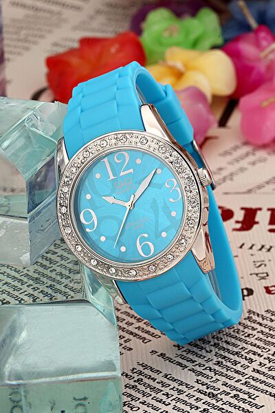 Q&Q Kadın Kol Saati