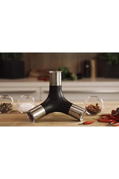 Adhoc Tuz, Karabiber Değirmeni