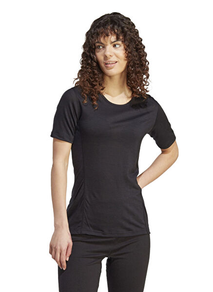 adidas Kadın Tişört