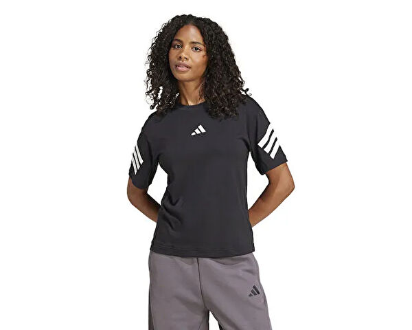 adidas Kadın Tişört