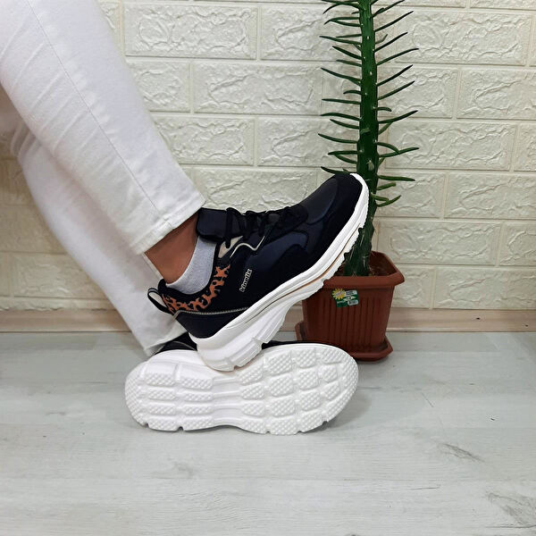 Kinetix Yürüyüş, Koşu Ayakkabısı