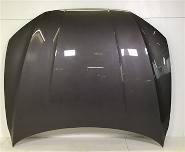 Parçadükkanda Motor Kaputu