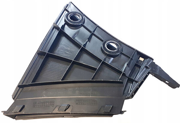 Parçadükkanda Araç Tamponu