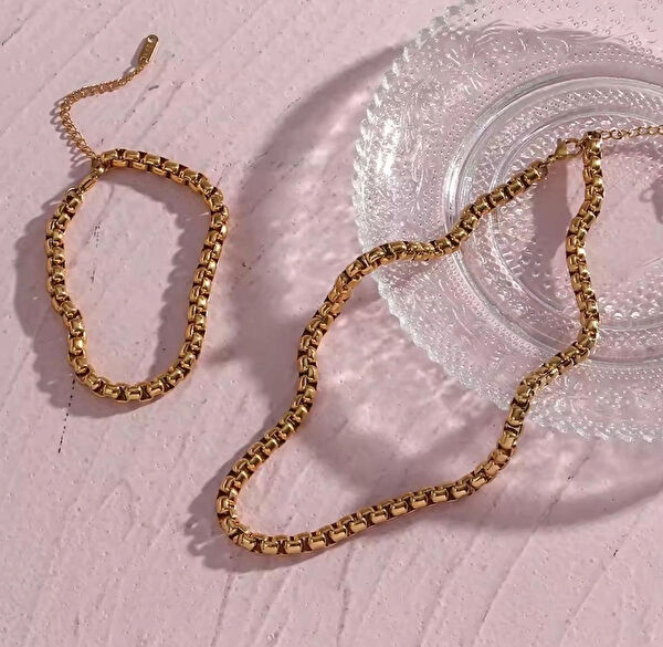 Saat Farkı Kolye, Zincir, Künye