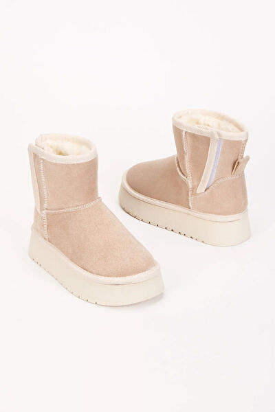 Beyaz Kız Çocuk Bot, Çizme