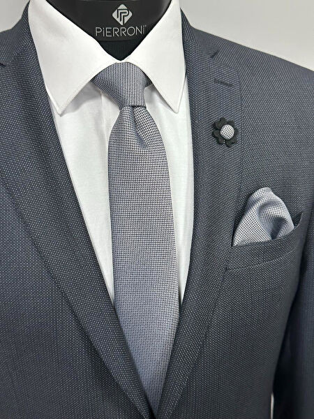 Pierroni Kravat, Papyon