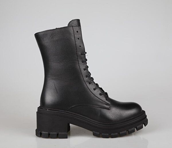 Castle Black Kadın Bot