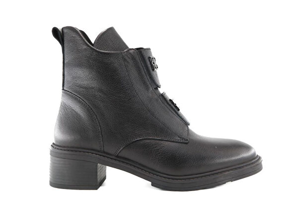 Castle Black Kadın Bot