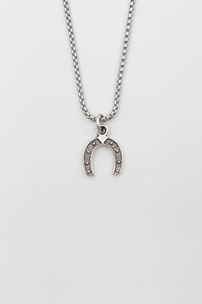 Bu Farklı Kolye, Zincir, Künye