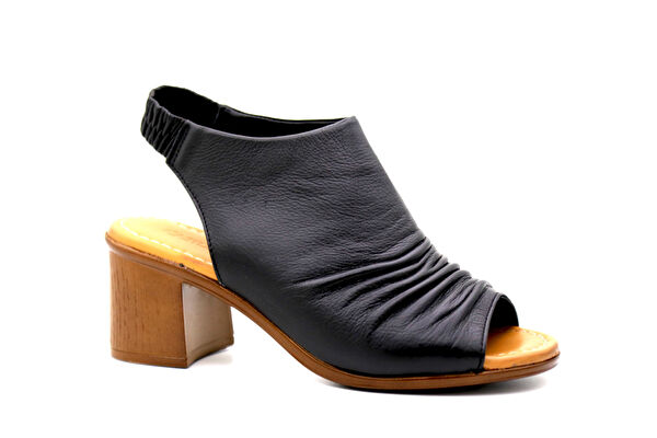 Castle Black Kadın Sandalet