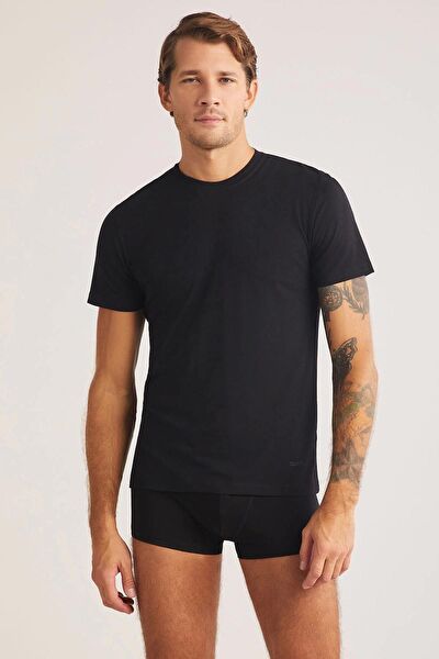 Kom Erkek Atlet, Fanila