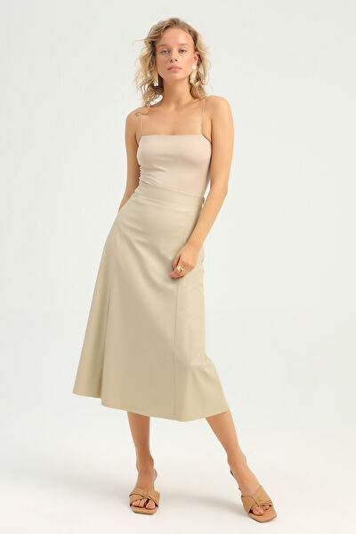 Quzu Kadın Atlet, Body