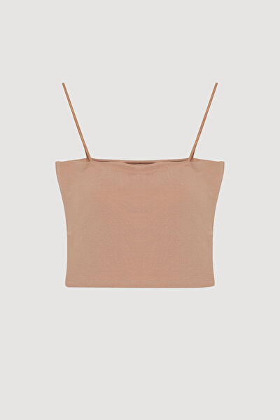 Quzu Kadın Atlet, Body