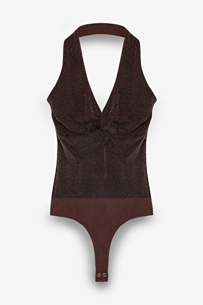 Quzu Kadın Atlet, Body