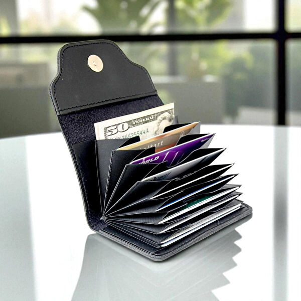 Lederax Kadın Kartlık, Pasaportluk