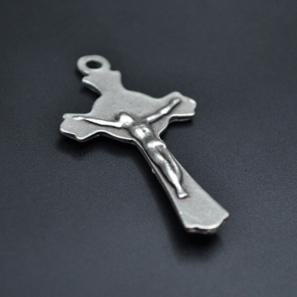 Bu Farklı Kolye, Zincir, Künye