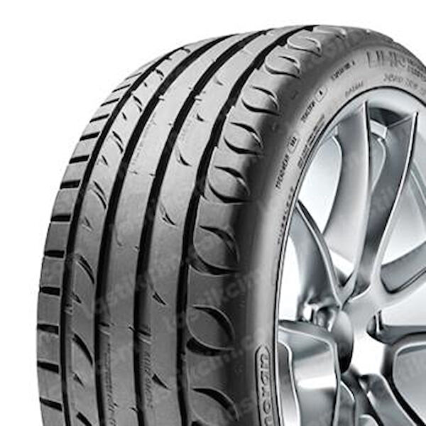 Kormoran Oto Lastikler (215/60R17)