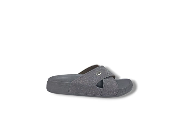 Zerhan Kadın Terlik