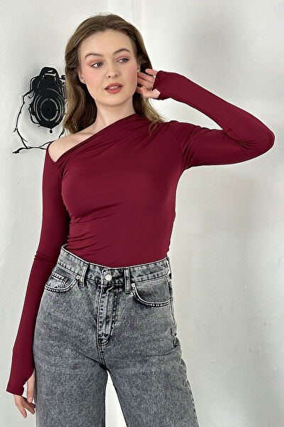 Hebb Club Kadın Atlet, Body