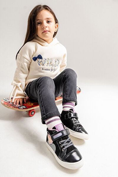 Mnpc Kız Çocuk Bot, Çizme