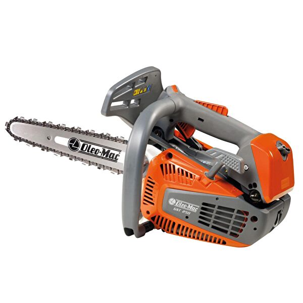 OLEOMAC Ağaç Kesme Makinesi