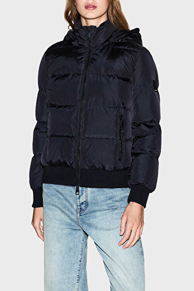 Armani Exchange Kadın Mont