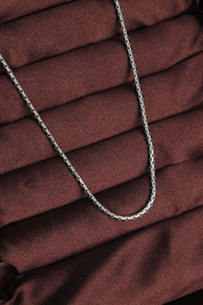 Clariss Kolye, Zincir, Künye