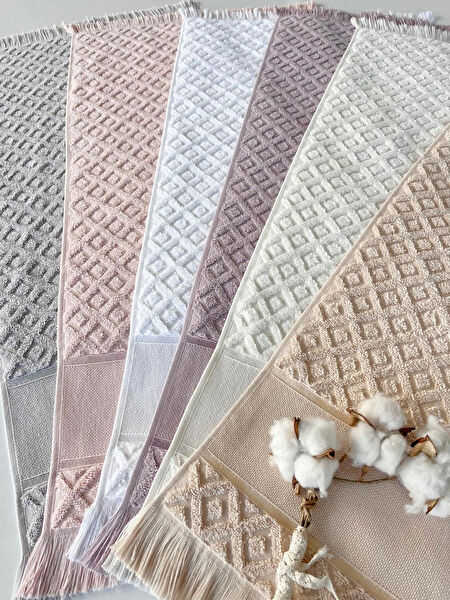 Sarra El, Yüz, Saç Havlusu