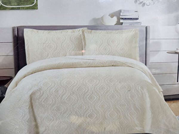 Ceylin Yatak Örtüsü