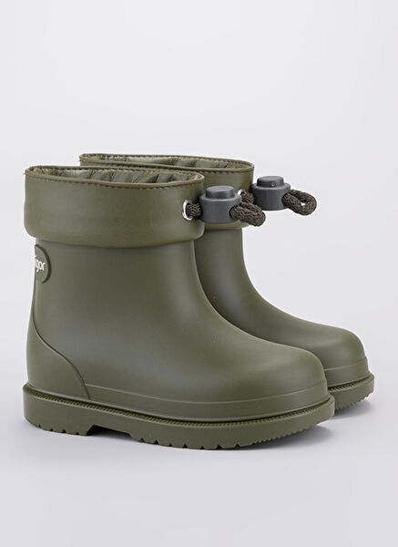 Igor Erkek Çocuk Bot, Çizme