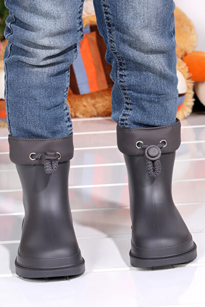 Igor Kız Çocuk Bot, Çizme