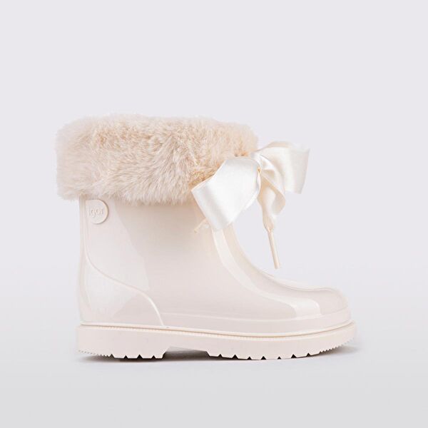 Igor Kız Çocuk Bot, Çizme