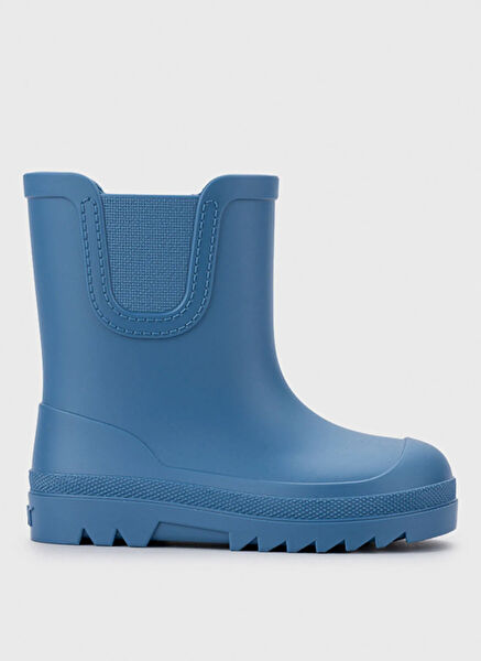  Erkek Çocuk Bot, Çizme