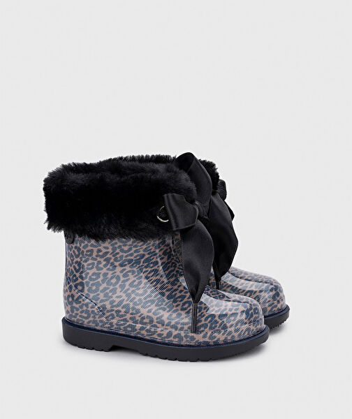 Igor Kız Çocuk Bot, Çizme