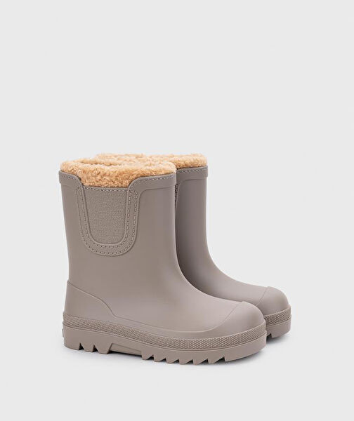 Igor Erkek Çocuk Bot, Çizme