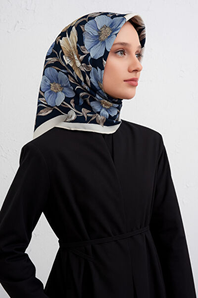 Armine Şal, Eşarp ve Aksesuarı