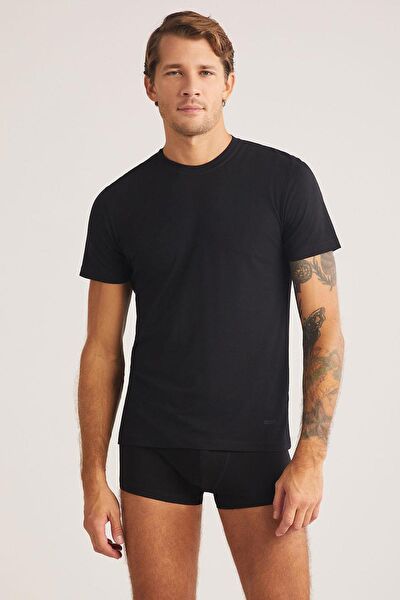 Kom Erkek Atlet, Fanila