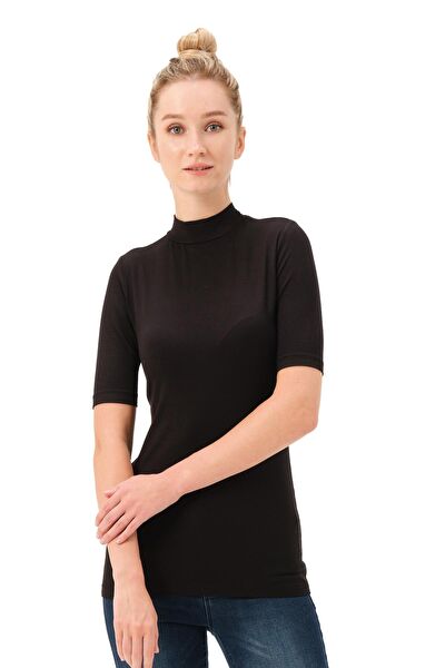 FSM 1453 Kadın Atlet, Body