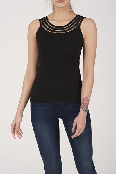 FSM 1453 Kadın Atlet, Body