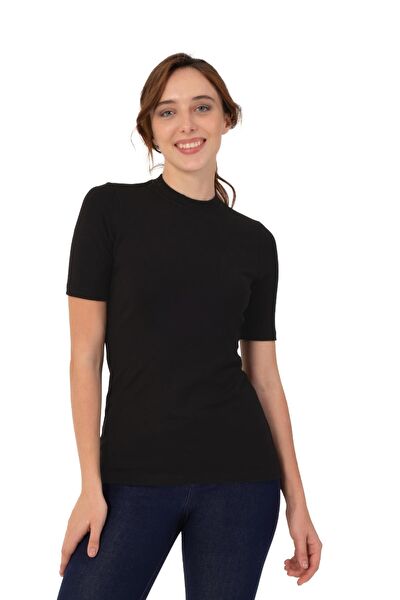 FSM 1453 Kadın Atlet, Body