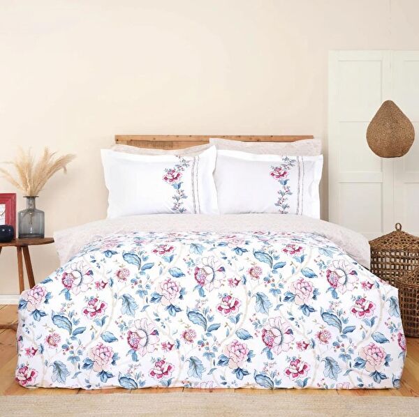 Karaca Nevresim Takımı