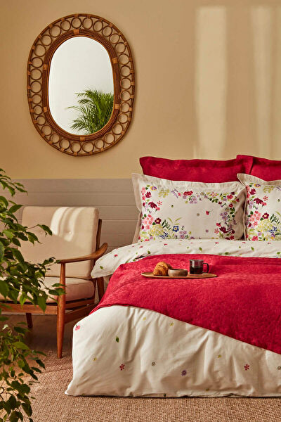 Karaca Nevresim Takımı