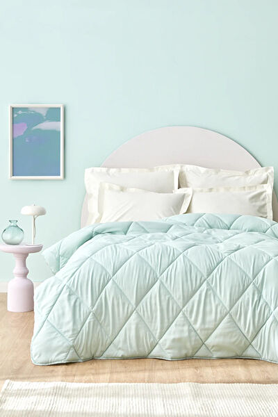 Sarah Anderson Elyaf Yorgan