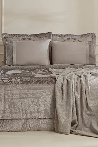 Karaca Home Yatak Örtüsü