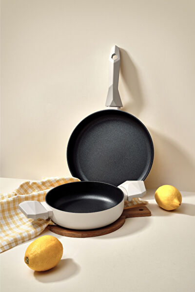 Gigilli Tencere, Tava Seti