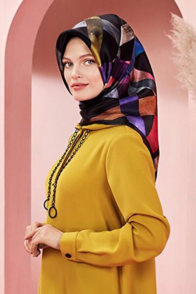 Armine Şal, Eşarp ve Aksesuarı