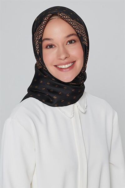 Armine Şal, Eşarp ve Aksesuarı