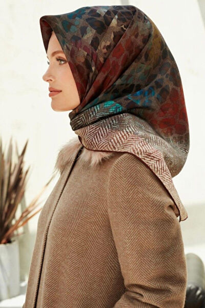 Armine Şal, Eşarp ve Aksesuarı