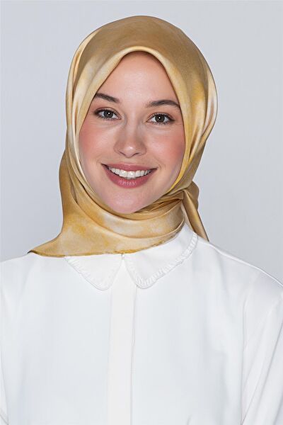 Armine Şal, Eşarp ve Aksesuarı