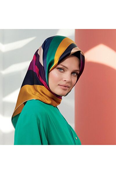 Armine Şal, Eşarp ve Aksesuarı